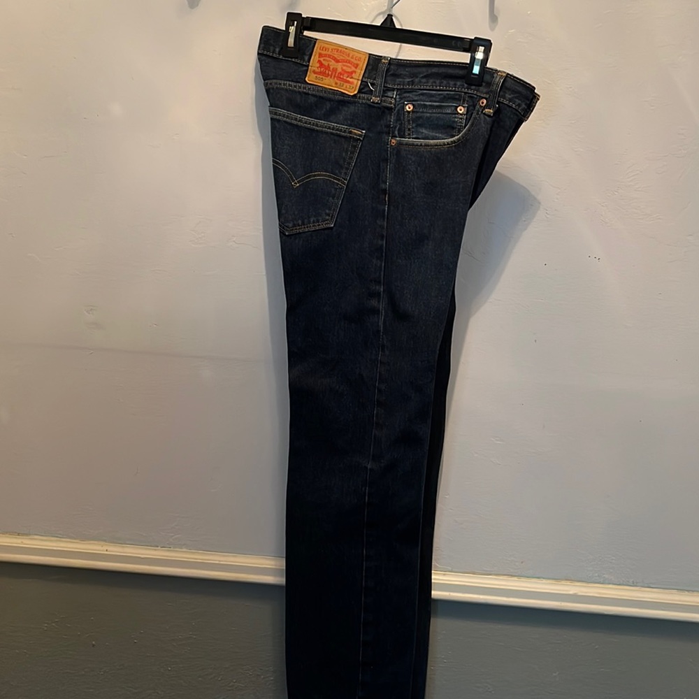 Men Levi jeans